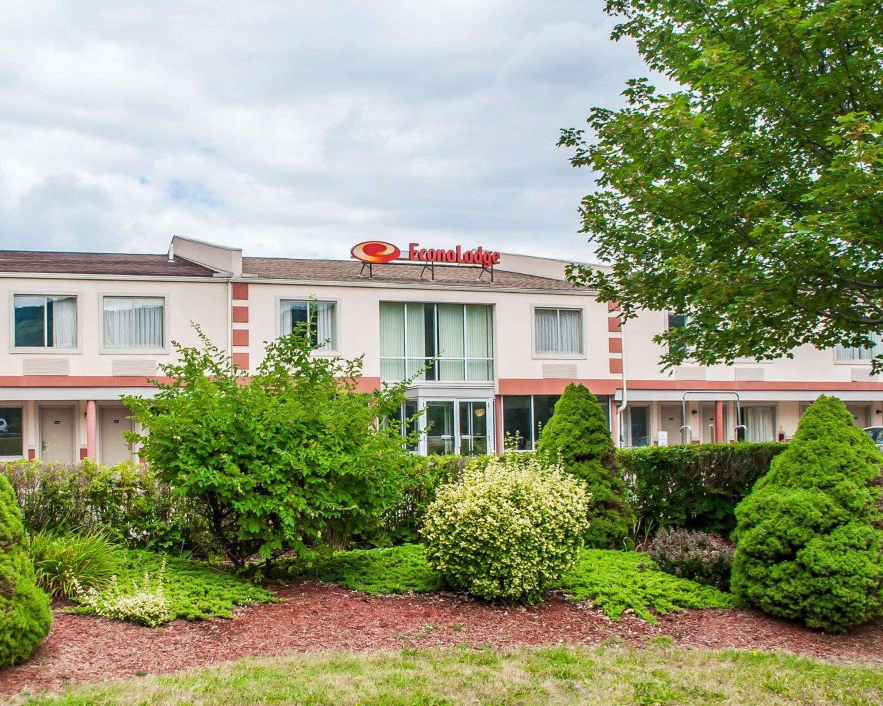 Econo Lodge Elmira-Corning Fisherville Exterior foto